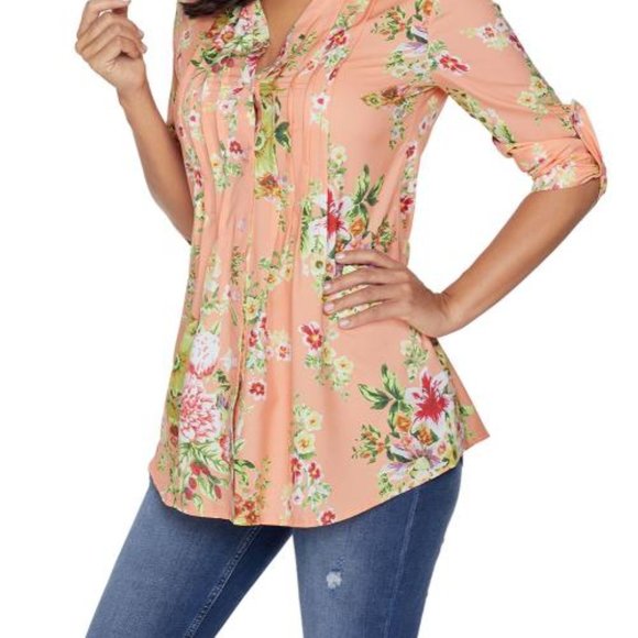 V Neck Pleat Button Front Floral Tunic Top - Picture 3 of 5